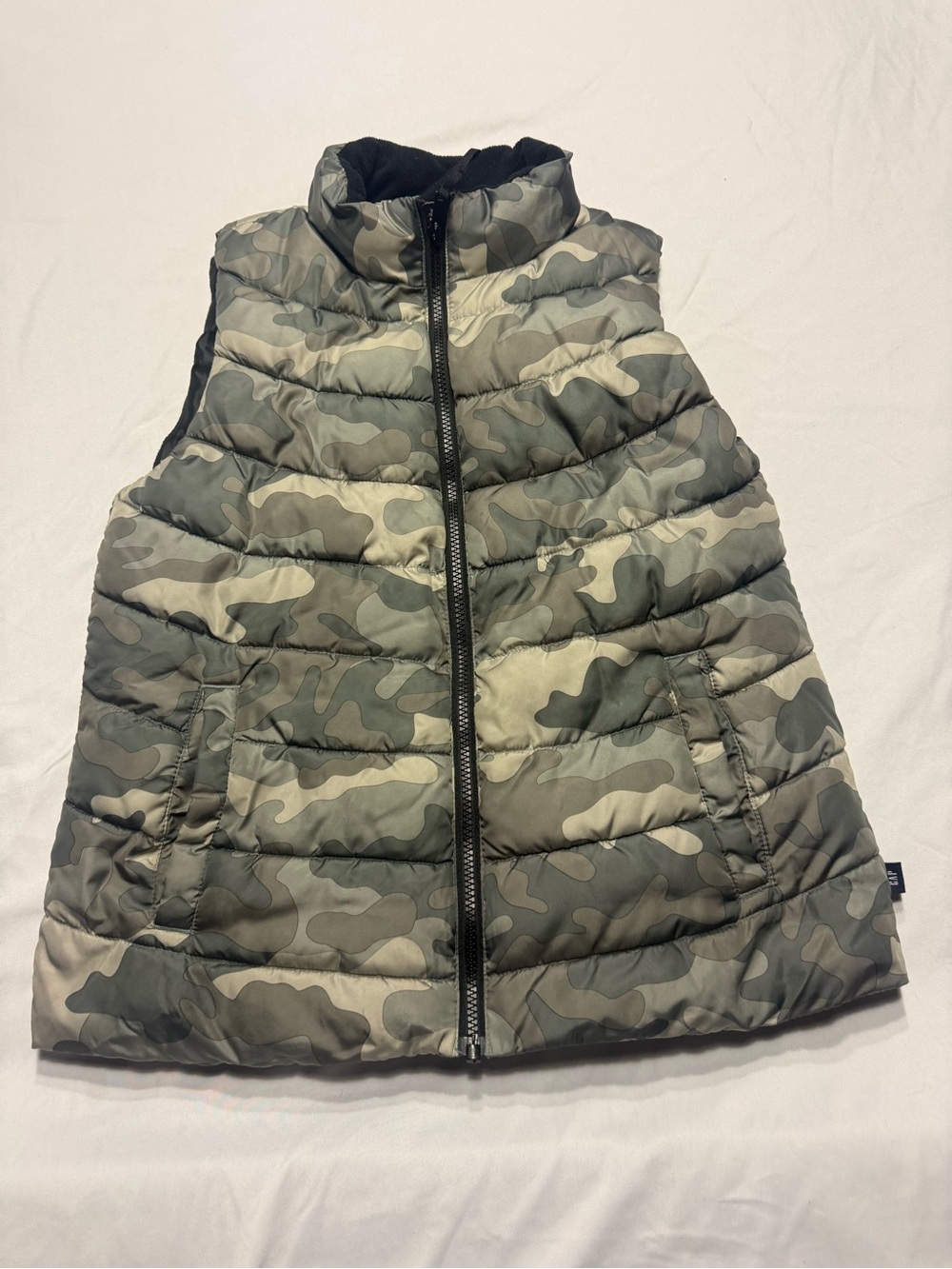GAP Camo Quilted Puffer Vest - Green Gray